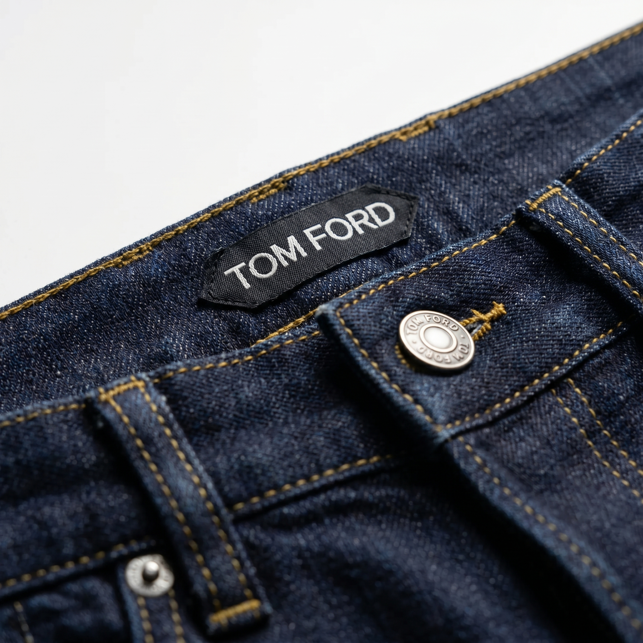TOM FORD